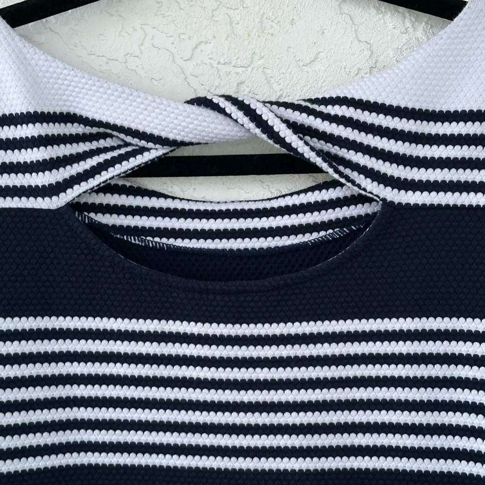 Lilly Pulitzer Bay Stripe Dress Medium Nautical Navy Blue White - Picture 6 of 9
